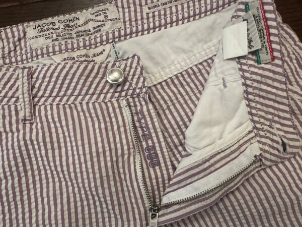 Jacob Cohen pantaloni in pasley di cotone A righe bianche e viola Taglia W34 - Nuovo ! - immagine 6